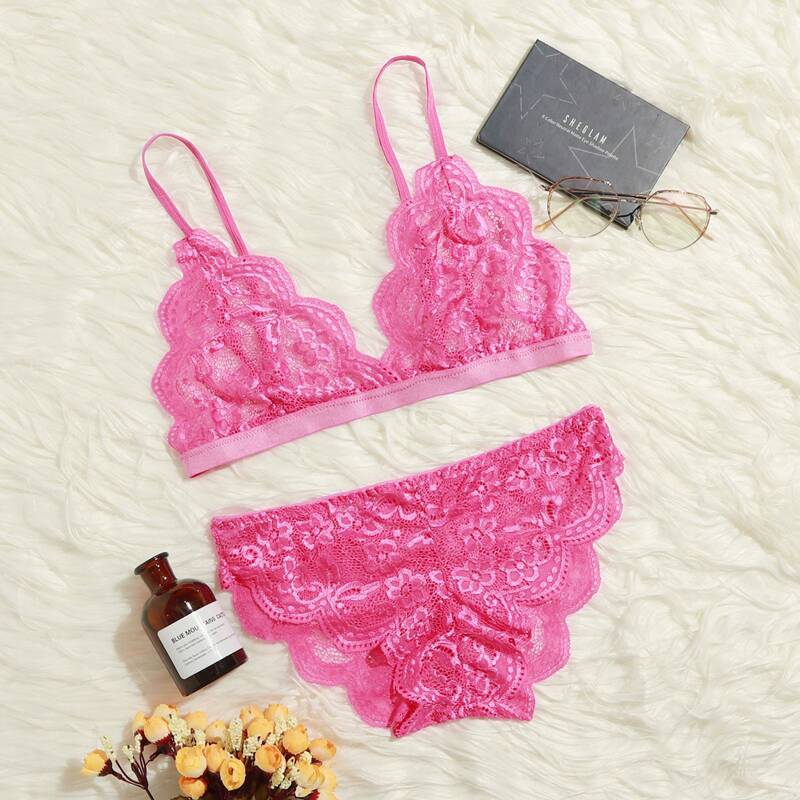 

Scallop Floral Lace Triangle Lingerie Set, Pink