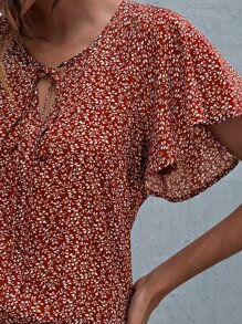 SHEIN LUNE Top floral de margarita de manga con volante de cuello con cordón - Burdeos - Ver 5