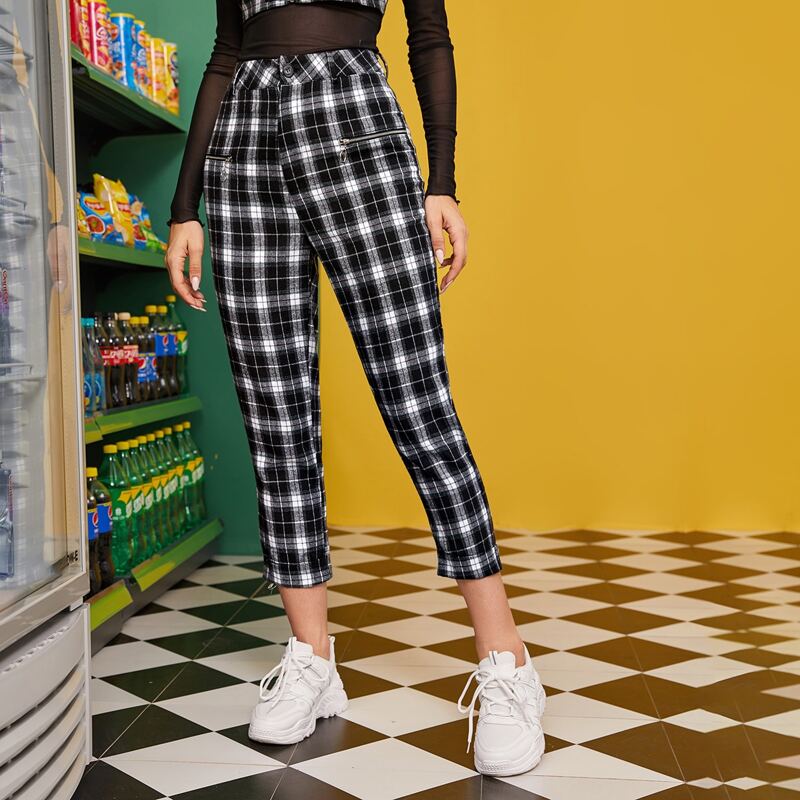 

Plaid Print O-Ring Zipper Front Pants, Black and white