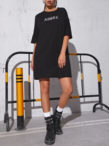 Vestido camiseta de hombros caídos con estampado de letra - Negro - Ver 5