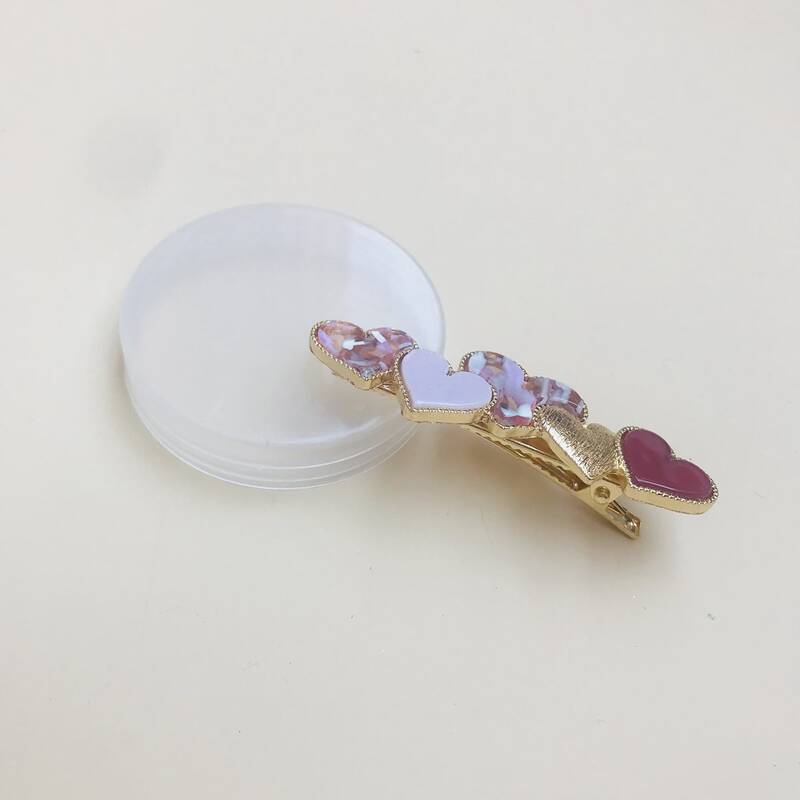 

1pc Heart Decor Hair Clip, Multicolor