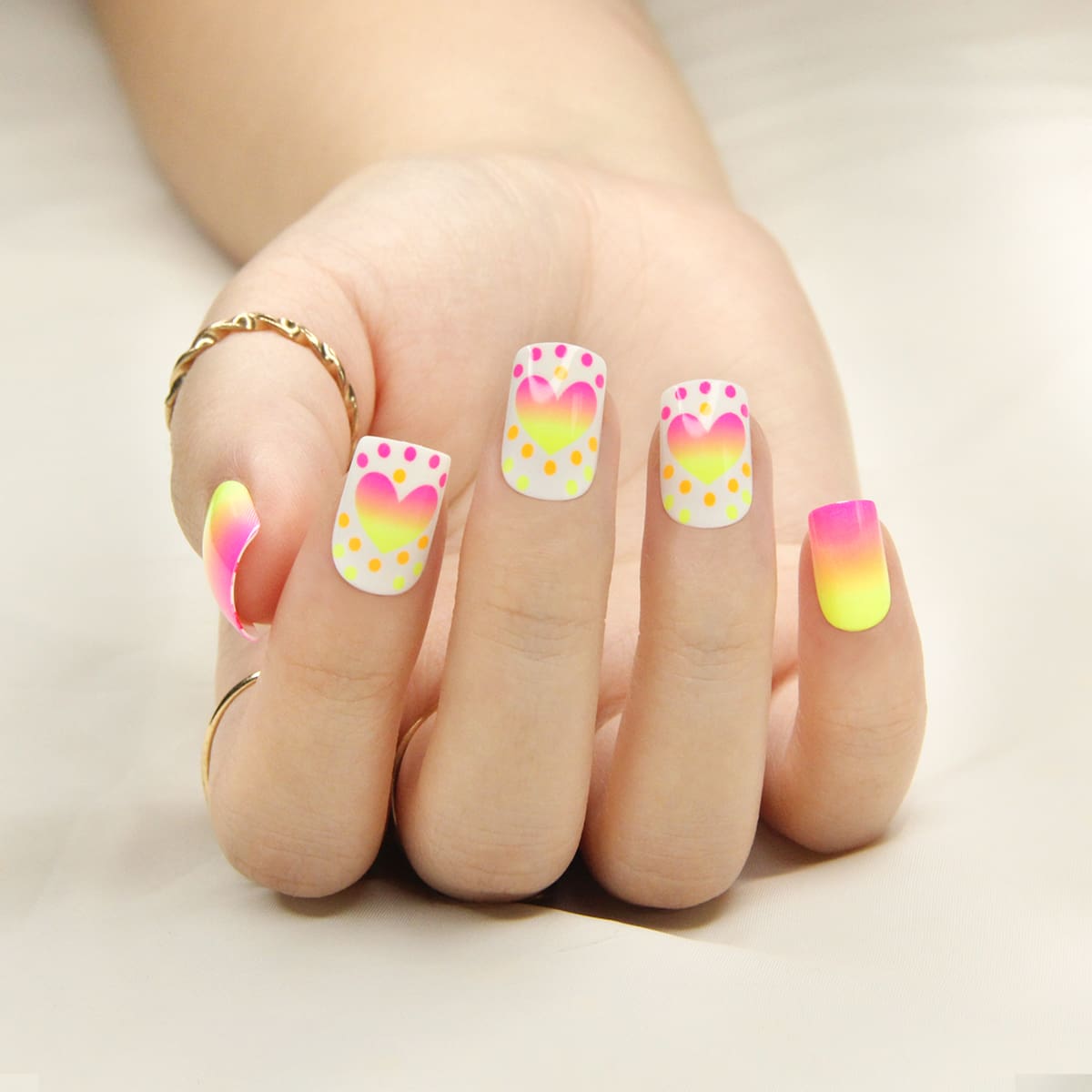 

24pcs Heart Print False Nail & 1sheet Tape & 1pc Nail File, Multicolor