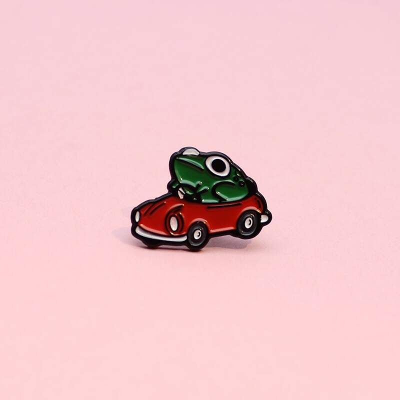 

Frog & Car Shaped Brooch, Multicolor