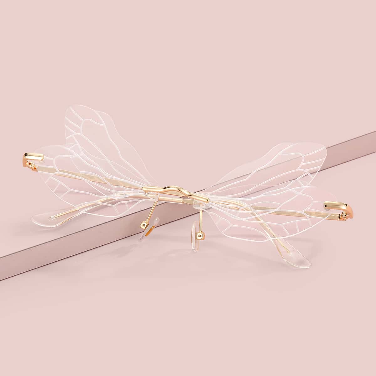 

Dragonfly Design Sunglasses