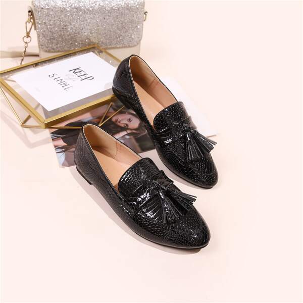 

Tassel Decor Croc Embossed Loafers, Black