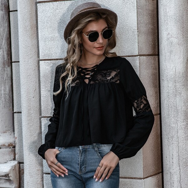 

Lace Insert Solid Smock Top, Black