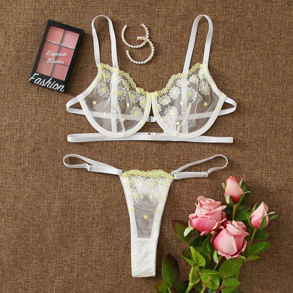 

Embroidery Mesh Underwire Lingerie Set, White