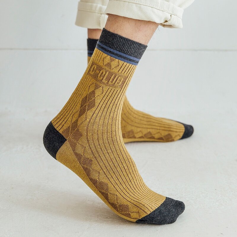 

Guys Geometric Pattern Socks, Yellow