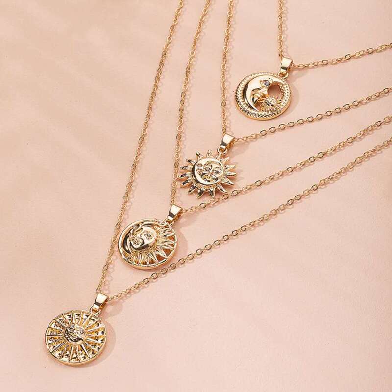 

4pcs Sun Moon Design Charm Necklace, Gold