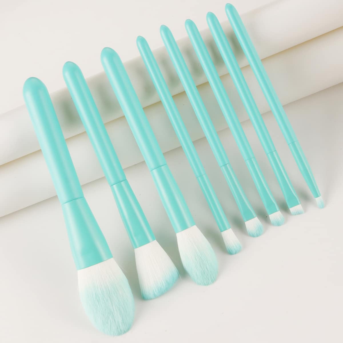 

8pcs Powder Makeup Brushes Set, Green