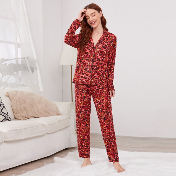 

All Over Print Pocket Front Lapel Neck PJ Set, Red