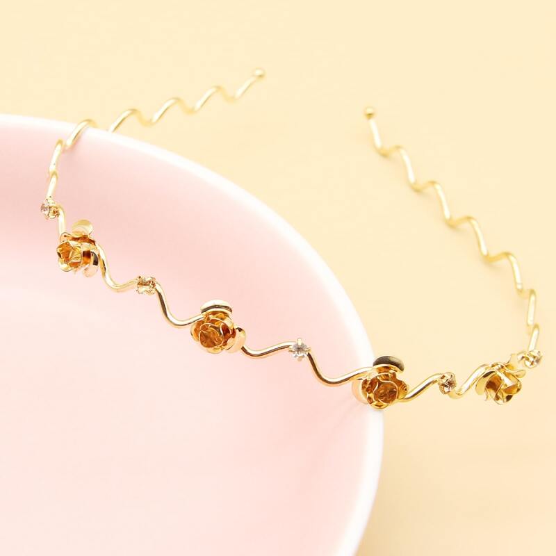 

Rose Scallop Hair Hoop, Gold