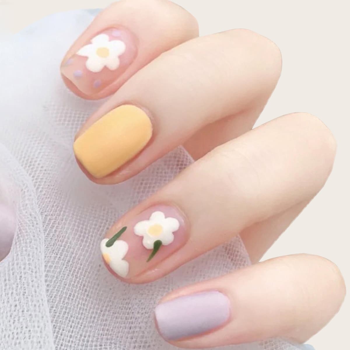

24pcs Flower Pattern False Nail & 1sheet Tape, Multicolor