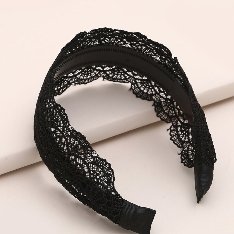 

Lace Wide Hair Hoop, Black