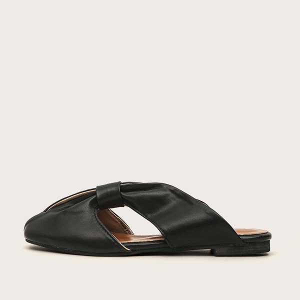 

Minimalist Cut Out Flat Mules, Black