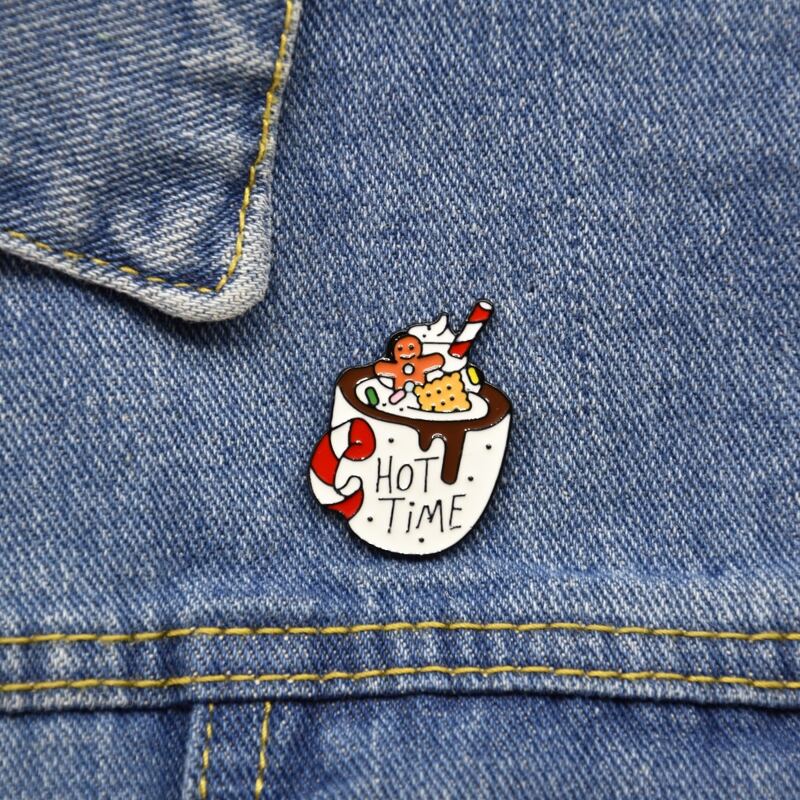 

Christmas Doll Cup Design Brooch, White