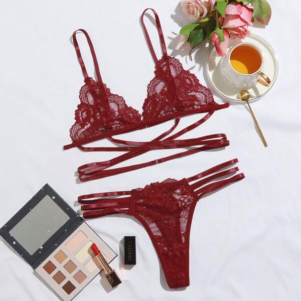 

Scallop Floral Lace Strappy Lingerie Set, Burgundy