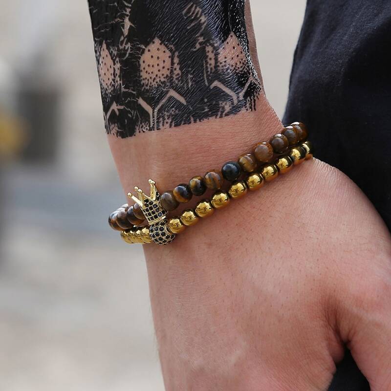 

2pcs Guys Crown Decor Beaded Bracelet, Multicolor