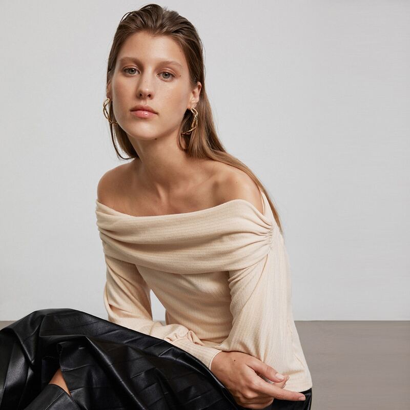 

Ruched Foldover Off Shoulder Lantern Sleeve Top, Beige