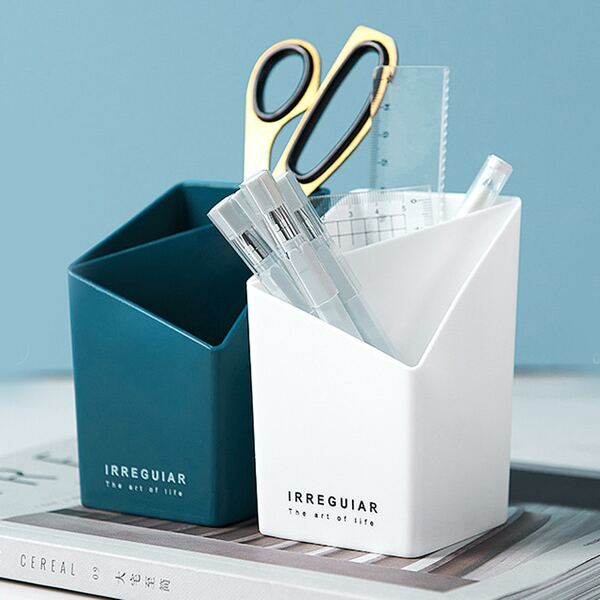 

1pc Double-grid Random Pen Holder, Multicolor