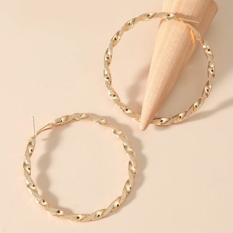 

Twist Hoop Earrings, Gold