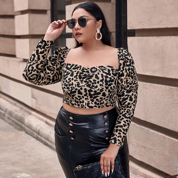 

Plus Sweetheart Neck Ruched Front Leopard Top, Multicolor