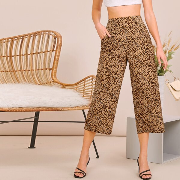 

Shirred Waist Leopard Capris, Multicolor