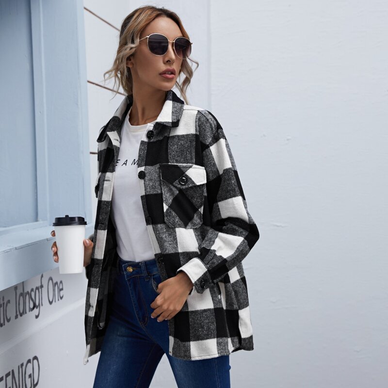 

Single Breasted Double Pocket Buffalo Coat, Black and white