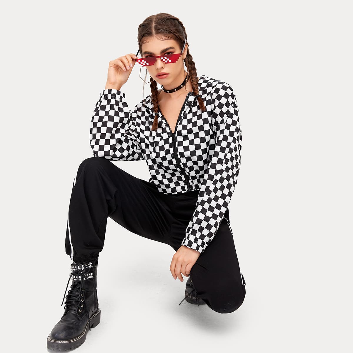 

Drop Shoulder Checkered Zip Up Hooded Wind Jacket, Black and white