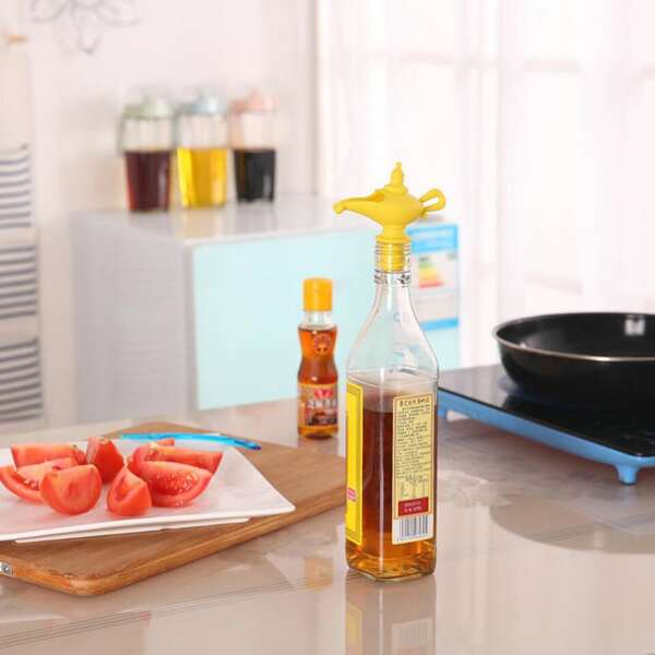 

1pc Flagon Shaped Random Pourer, Multicolor