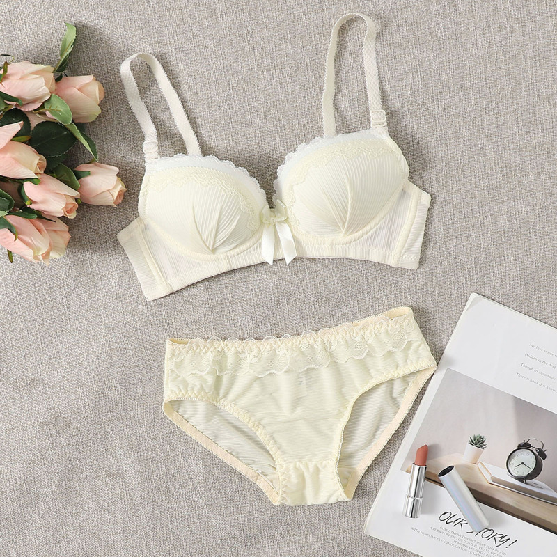 

Bow Decor Lace Trim Lingerie Set, Yellow pastel