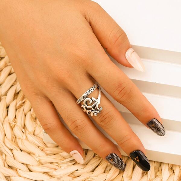 

Letter Engraved Ring, Silver