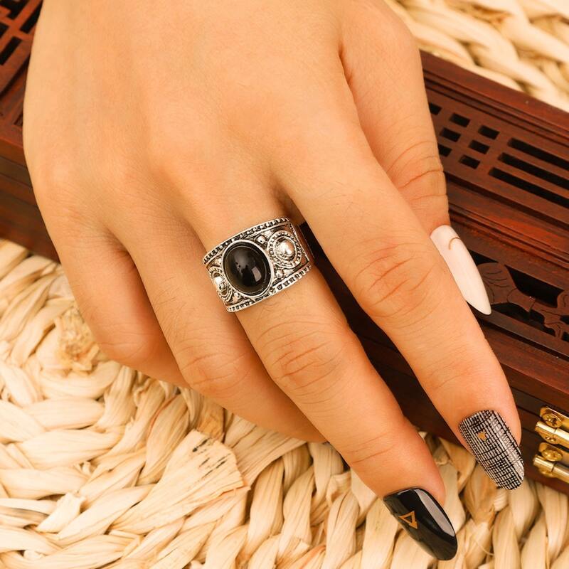 

Gemstone Decor Ring, Black
