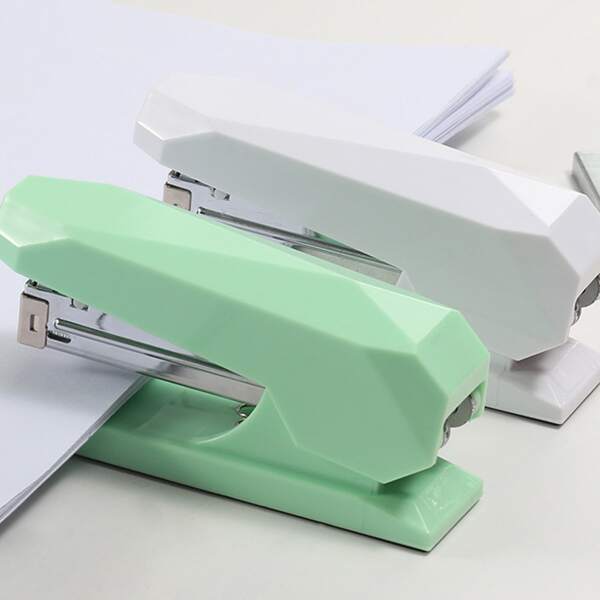 

1pc Random Color Stapler, Multicolor