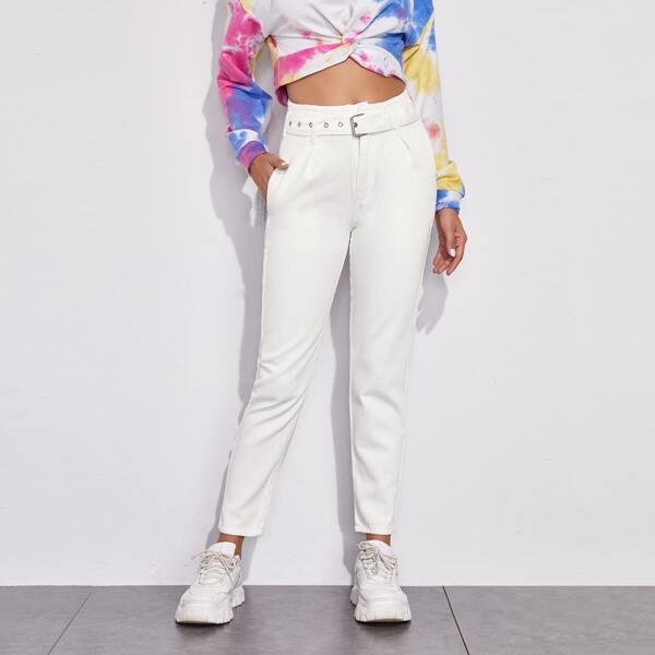 

Grommet Buckle Belted Carrot Jeans, White