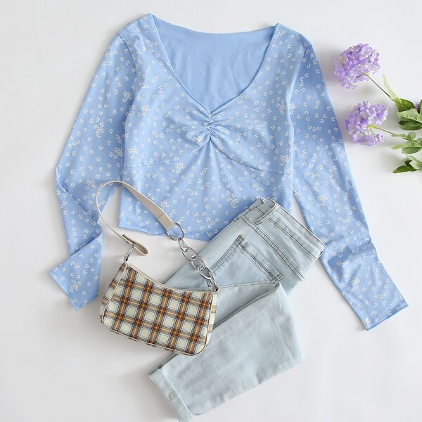 

Ditsy Floral Ruched Crop Tee, Baby blue