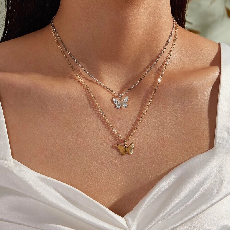 

2pcs Butterfly Pendant Chain Necklace, Multicolor