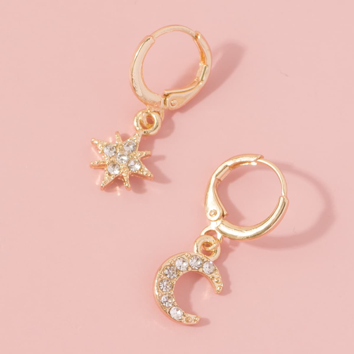 

1pair Moon & Star Design Hoop Earrings, Gold