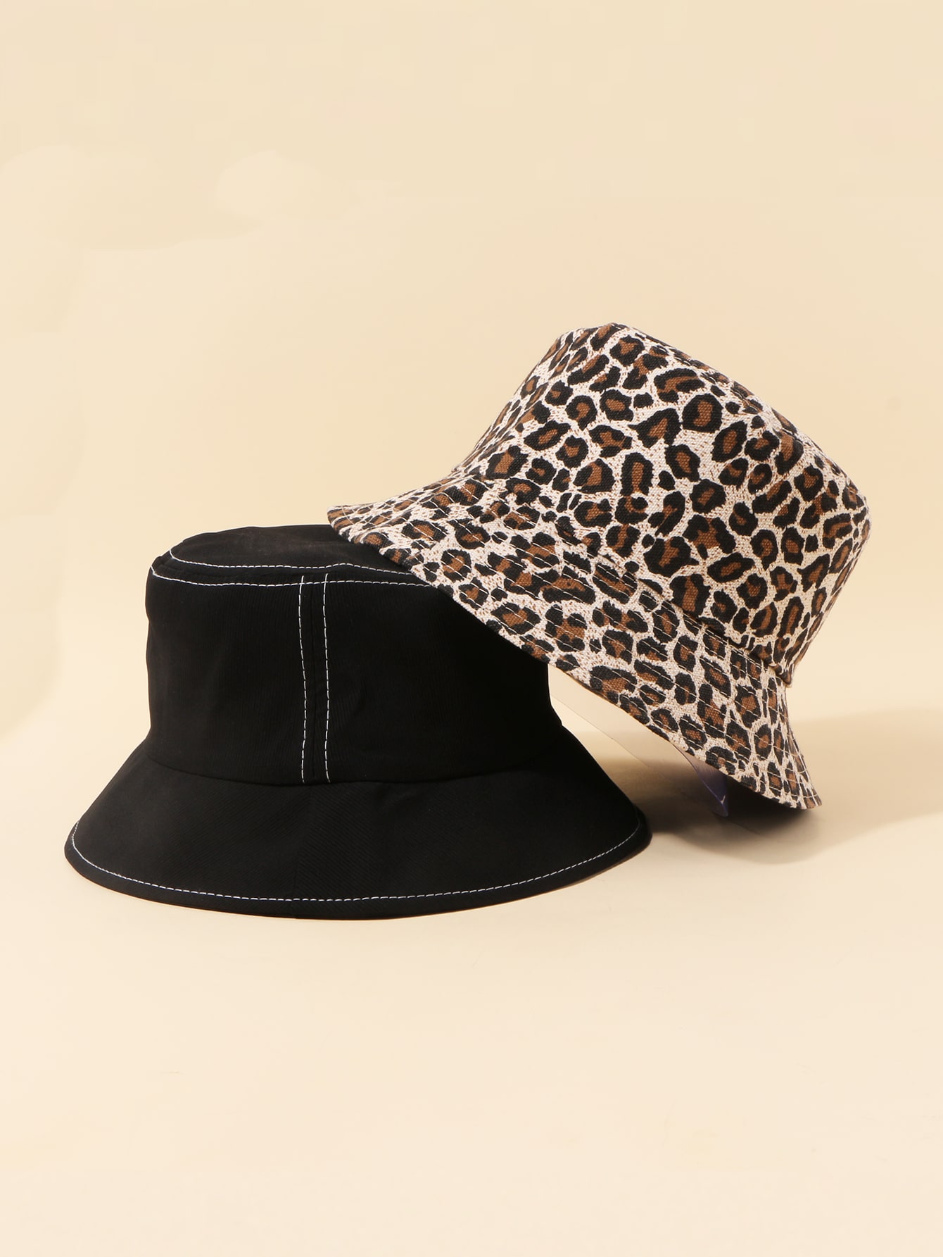 2pcs Leopard Pattern Bucket Hat thumbnail