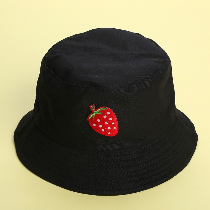 

Strawberry Print Bucket Hat, Black