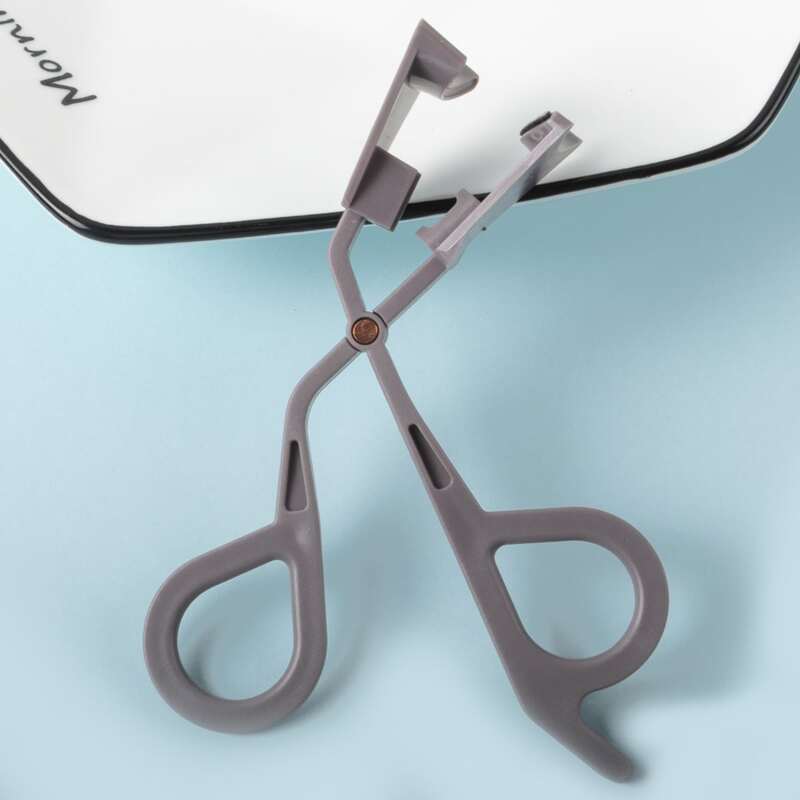

1pc Solid Eyelash Curler, Grey