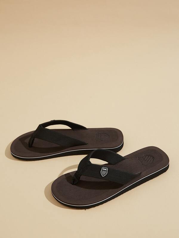 mens wide fit flip flops uk