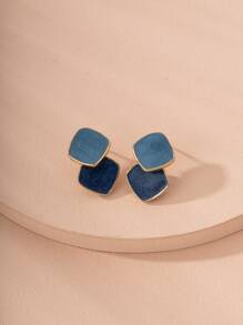 Geometric Design Stud Earrings