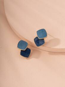 Geometric Design Stud Earrings