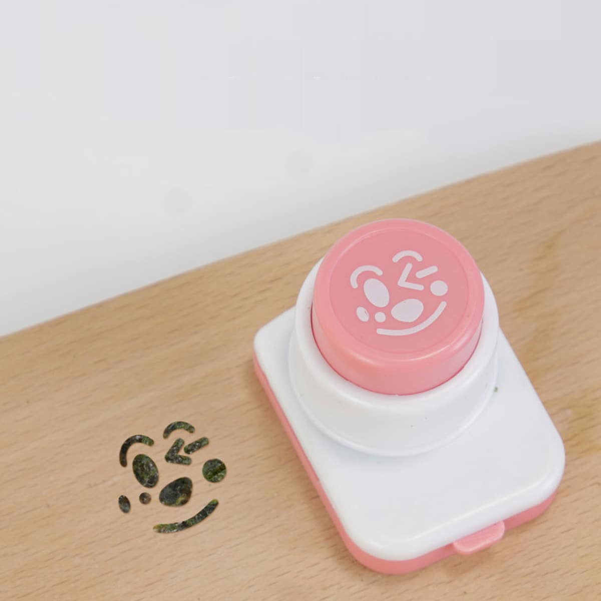 

1pc Seaweed Punch Mold, Multicolor