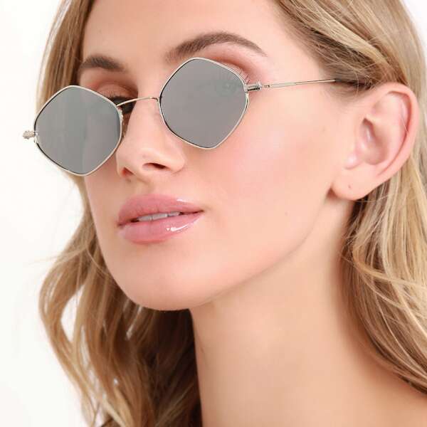 

Four Sided Thin Metal Frame Sunglasses, Grey