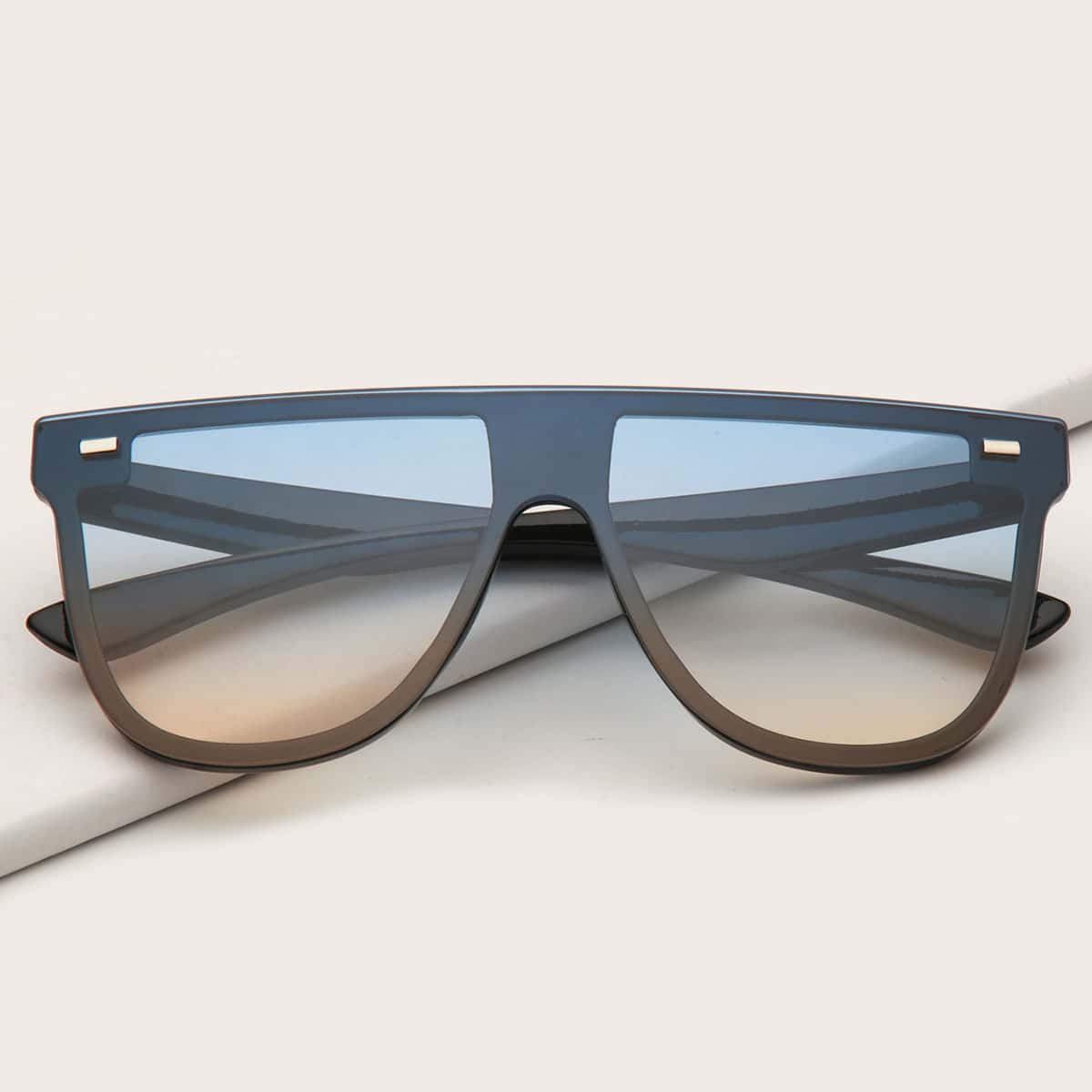 

Guys Flat Top Shield Sunglasses, Multicolor