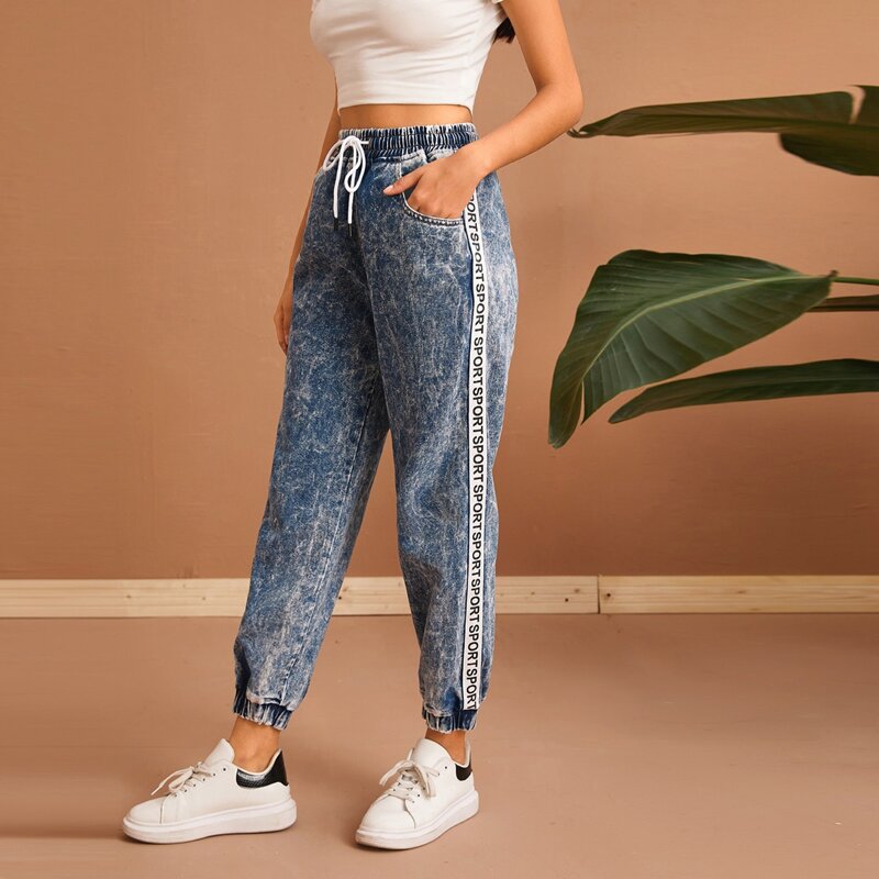 

Letter Graphic Tape Drawstring Waist Jeans, Medium wash