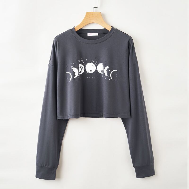 

Moon Graphic Crop Tee, Dark grey