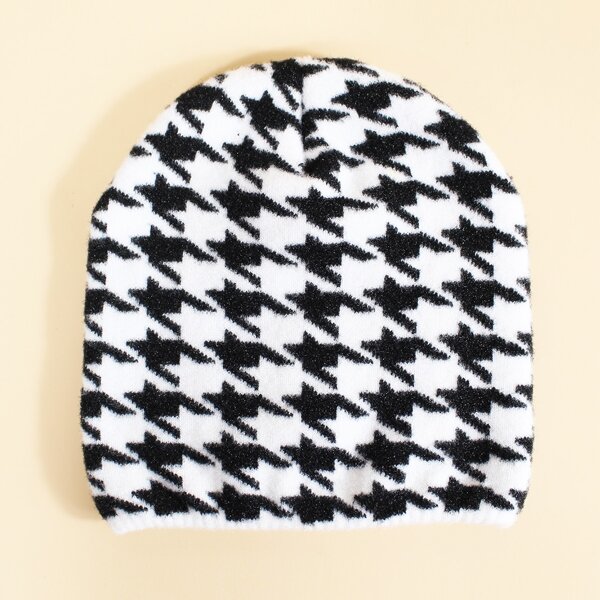 

Houndstooth Pattern Beanie, Black and white